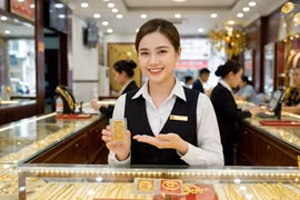 Giá vàng hôm nay 27/3: SJC giảm tiếp, áp lực chưa dừng
