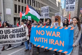 Biểu tình phản đối Mỹ tấn công Iran lan rộng khắp thế giới