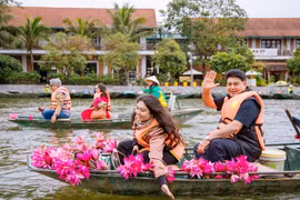 Bộ Tài chính đề xuất giảm loạt phí du lịch, từ lữ hành đến lưu trú 5 sao