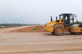 Quảng Trị: Khẩn trương thi công dự án đường ven biển, vốn đầu tư hơn 2.700 tỷ đồng