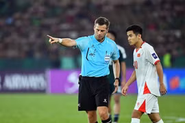 Trọng tài người Australia bắt chính trận bán kết U23 Việt Nam - U23 Trung Quốc