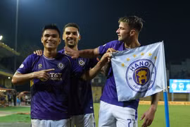 Đánh bại SHB Đà Nẵng trên sân nhà, Hà Nội FC tạm vươn lên top 3 V.League 2025/26