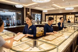Giá vàng hôm nay 10/4: Vàng thế giới tăng, SJC, BTMC, PNJ giảm