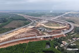 Giữ nhịp thi công xuyên Tết, tạo đà bứt phá hạ tầng