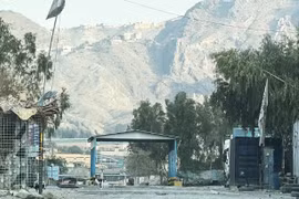 Xung đột Nam Á leo thang: Afghanistan tấn công quy mô lớn căn cứ Pakistan
