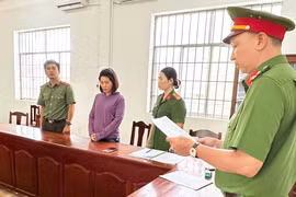 Bắt tạm giam 'bà chủ hụi' Phạm Huỳnh Tuyết Phượng ở Phú Quốc, bị cáo buộc lừa hơn 1 tỷ đồng