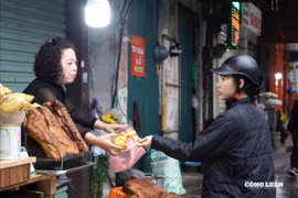 Cận ngày vía Thần Tài, đồ lễ cúng được săn lùng