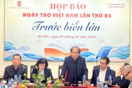 Ngày Thơ Việt Nam 2026 có chủ đề 'Trước biển lớn'
