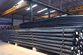 Giá thép hôm nay 1/1/2026: Thị trường nội địa ổn định, giá quốc tế tiếp tục lao dốc