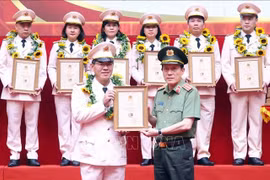 Tuyên dương điển hình tiên tiến thuộc lực lượng Tham mưu Công an nhân dân