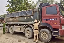 Hà Nội: Trên 900 trường hợp xe tải vi phạm an toàn giao thông bị xử lý