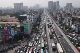 Giao thông Hà Nội sáng 3/3: Nhiều sự cố trên Vành đai 3 và cầu Thăng Long