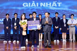 Hội đồng 5 tiến sĩ 'soi' từ nội dung đến thực nghiệm, khẳng định giải Nhất khoa học kỹ thuật không sao chép, đạo văn