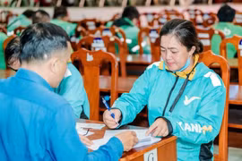 VinFast hợp tác CEP hỗ trợ tài xế xe ôm tại TP.HCM mua xe máy điện trả góp lãi xuất 0%