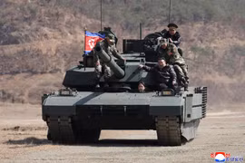 Tình báo Hàn Quốc nói con gái ông Kim Jong Un có thể là người kế nhiệm