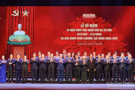 PGS.TS Nguyễn Hồng Vinh và cuốn sách mới tri ân với Đảng, với đời