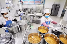 Bắc Ninh kiểm tra đột xuất toàn bộ bếp ăn tập thể sau vụ 300 tấn lợn bệnh