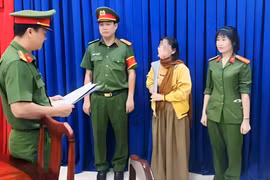 ​Đồng Nai: Bắt tạm giam "nữ quái" làm giả con dấu văn phòng công chứng để rút tiền bảo hiểm xã hội