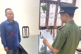 Lừa "chạy biên chế" chiếm đoạt hơn 1 tỷ đồng, đối tượng ra đầu thú sau 9 năm bỏ trốn