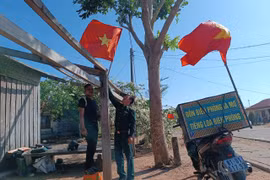 Gia Lai: 'Tiếng loa Biên phòng' đưa Ngày hội non sông đến từng nếp nhà vùng phên dậu