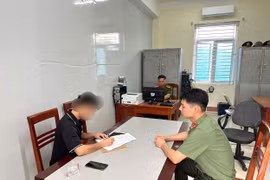 Lào Cai: Bình luận xúc phạm CSGT trên mạng xã hội, người đàn ông bị phạt 7,5 triệu đồng