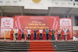 ​Phú Thọ: Khai mạc Hội sách Đất Tổ và trưng bày tư liệu "Kết nối tri thức"