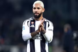 Tin chuyển nhượng 29/1: MU chốt mục tiêu thay Casemiro, Douglas Luiz kiểm tra y tế