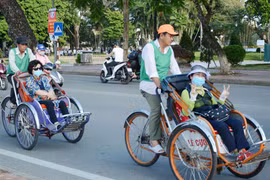 Hà Nội đề xuất thí điểm xích lô điện thay xích lô truyền thống