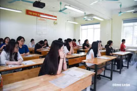 Tạm dừng phương án thi tổ hợp 6 môn vào lớp 10, chờ thời điểm phù hợp