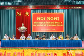 Phát triển kinh tế đi đôi với giữ vững quốc phòng, an ninh trong tình hình mới