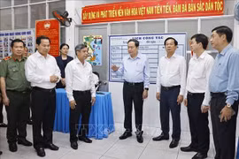 Chủ tịch Quốc hội làm việc với Uỷ ban Bầu cử thành phố Cần Thơ