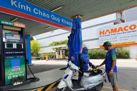 Giá xăng trong nước sẽ có kỳ điều chỉnh 'bất thường'?