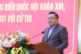 Chủ nhiệm Ủy ban Kiểm tra Trung ương Trần Sỹ Thanh tiếp xúc cử tri, vận động bầu cử tại Lạng Sơn