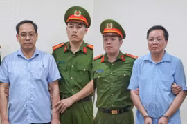 ​"Ăn chặn" tiền của người tâm thần, học sinh dân tộc, 4 cán bộ ở Phú Thọ bị khởi tố