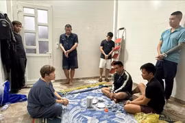 Bắt nhiều đối tượng có tiền án, tiền sự đánh bạc ở Hà Tĩnh, thu gần 170 triệu đồng