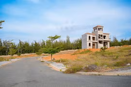 Dự án Goldsand Hill Villa chậm tiến độ, thi công công trình không đúng giấy phép