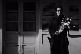 Hà Anh Tuấn ra MV mới, hâm nóng concert 'The Rose'