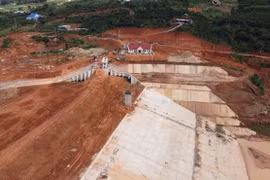 Kết luận của Bộ Chính trị về tiếp tục tháo gỡ khó khăn, vướng mắc cho các dự án tồn đọng kéo dài