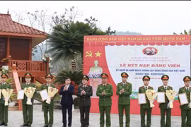 Đảng ủy Công an tỉnh Lạng Sơn tổ chức chuỗi hoạt động ý nghĩa kỷ niệm 96 năm Ngày thành lập Đảng
