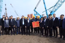 Lãnh đạo TP Hà Nội thăm, chúc Tết các đơn vị làm nhiệm vụ trọng yếu