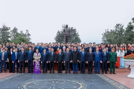 Lãnh đạo Ban Nội chính Trung ương dâng hương tưởng niệm Tổng Bí thư Trường Chinh tại Ninh Bình