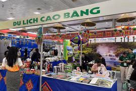 Nhiều gian hàng hút khách tham quan tại Hội chợ Du lịch Quốc tế Việt Nam 2026
