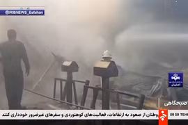 Trực thăng quân đội rơi xuống chợ ở Iran, 4 người thiệt mạng