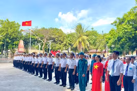 Tác nghiệp ngày bầu cử: Từ miền núi, làng chài đến đảo xa