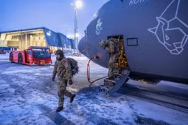 Đan Mạch điều thêm 58 binh sĩ tới Greenland