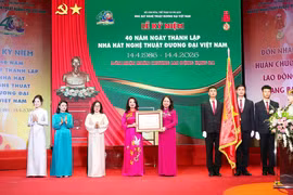 Hành trình 40 năm rực rỡ của Nhà hát Nghệ thuật đương đại Việt Nam