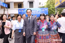 Bộ trưởng Hoàng Minh Sơn: Giáo dục phải tháo gỡ 4 vấn đề cấp bách để đáp ứng yêu cầu phát triển mới