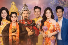 'Bắc Nam nối dải xuân hồng': Khi xiếc, cải lương và ca múa nhạc cùng tiếp cận khán giả