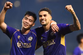 Hà Nội FC thắng đậm Hồng Lĩnh Hà Tĩnh 3-0, khẳng định sức mạnh sân nhà