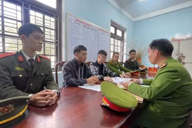 Huế: Triệt phá đường dây mua bán trái phép khí cười